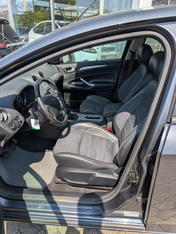 FORD MONDEO 2.0i 16V Titanium, Benzin, Occasion / Gebraucht, Handschaltung - 3