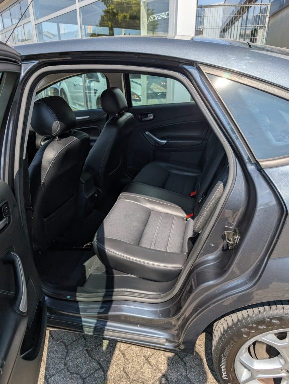 FORD MONDEO 2.0i 16V Titanium, Benzin, Occasion / Gebraucht, Handschaltung - 5