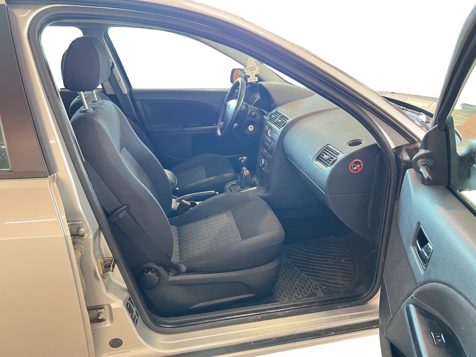 FORD Mondeo 2.0 TDCi 16V Ambiente, Diesel, Occasion / Gebraucht, Handschaltung - 7