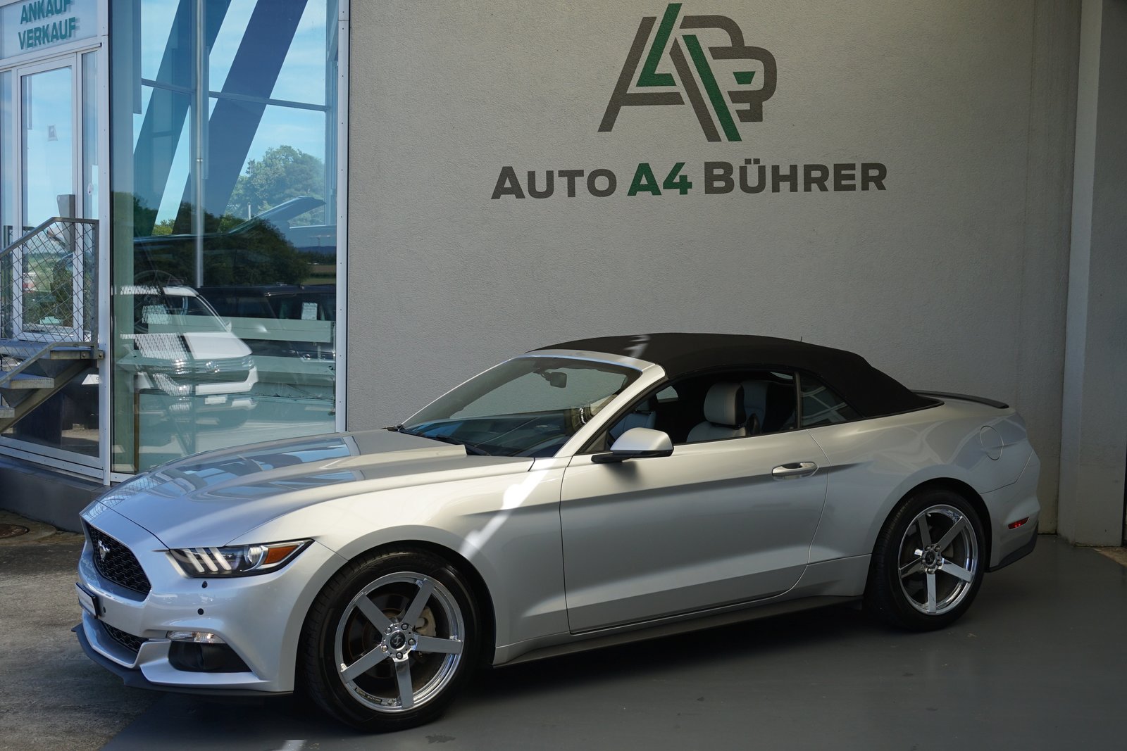FORD Mustang Conv 2.3, Benzin, Occasion / Gebraucht, Automatik - 3