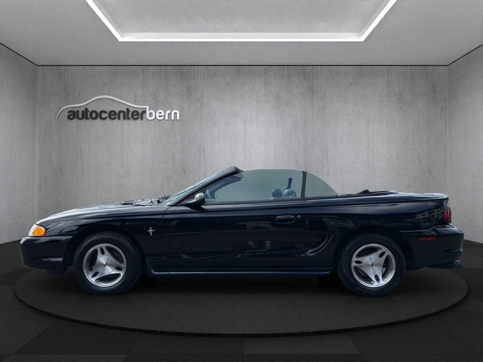 FORD MUSTANG, Petrol, Second hand / Used, Automatic - 4