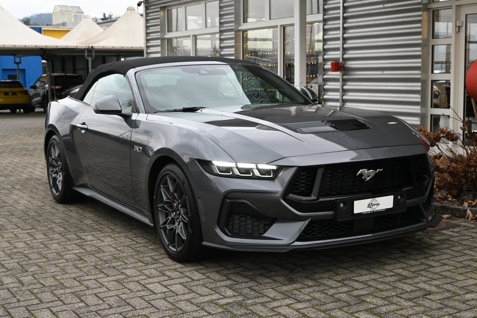 FORD Mustang Convertible 5.0 V8 GT Automat 466PS + Werksgara, Essence, Occasion / Utilisé, Automatique - 4