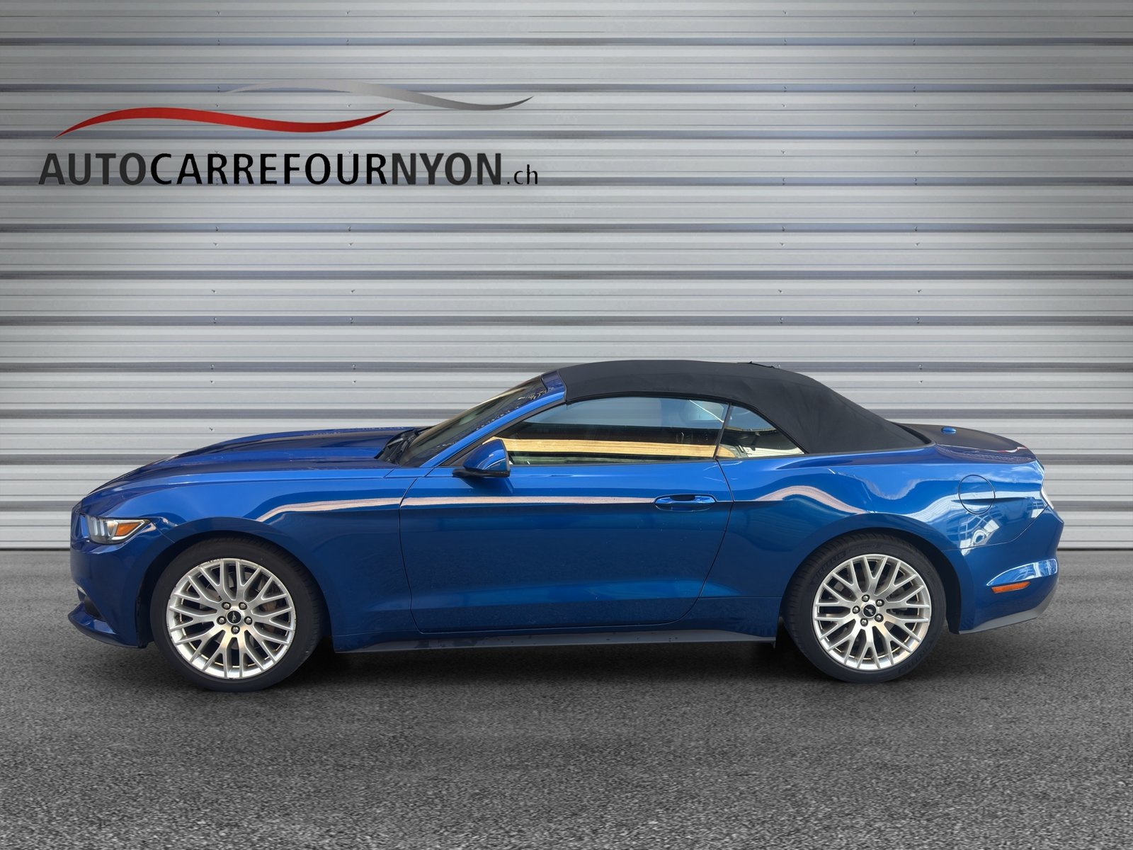 FORD Mustang Convertible 2.3, Benzin, Occasion / Gebraucht, Handschaltung - 3