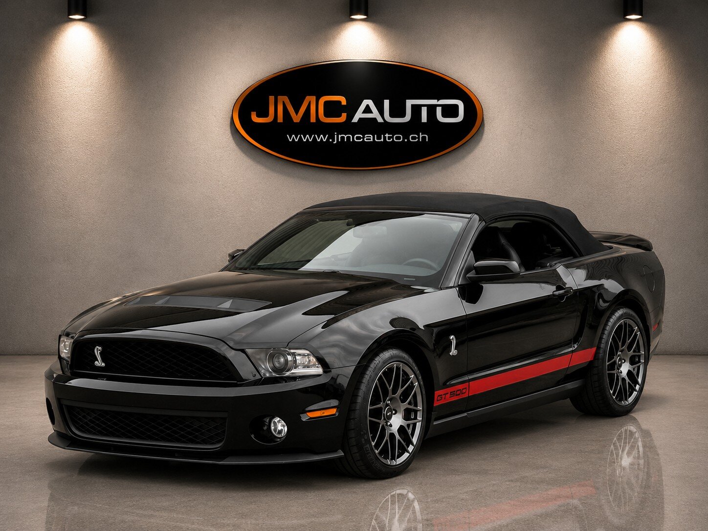 FORD MUSTANG