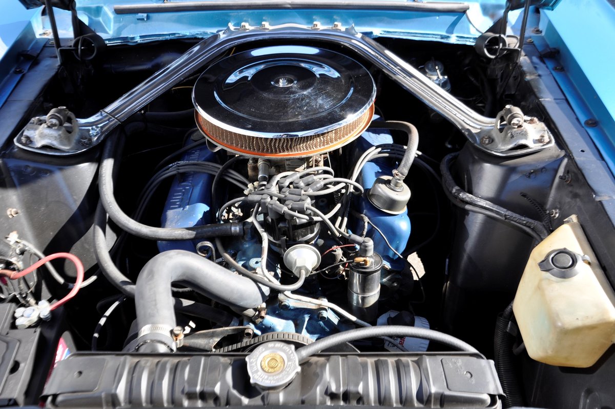 FORD MUSTANG 4,7L, Petrol, Classic, Manual - 3