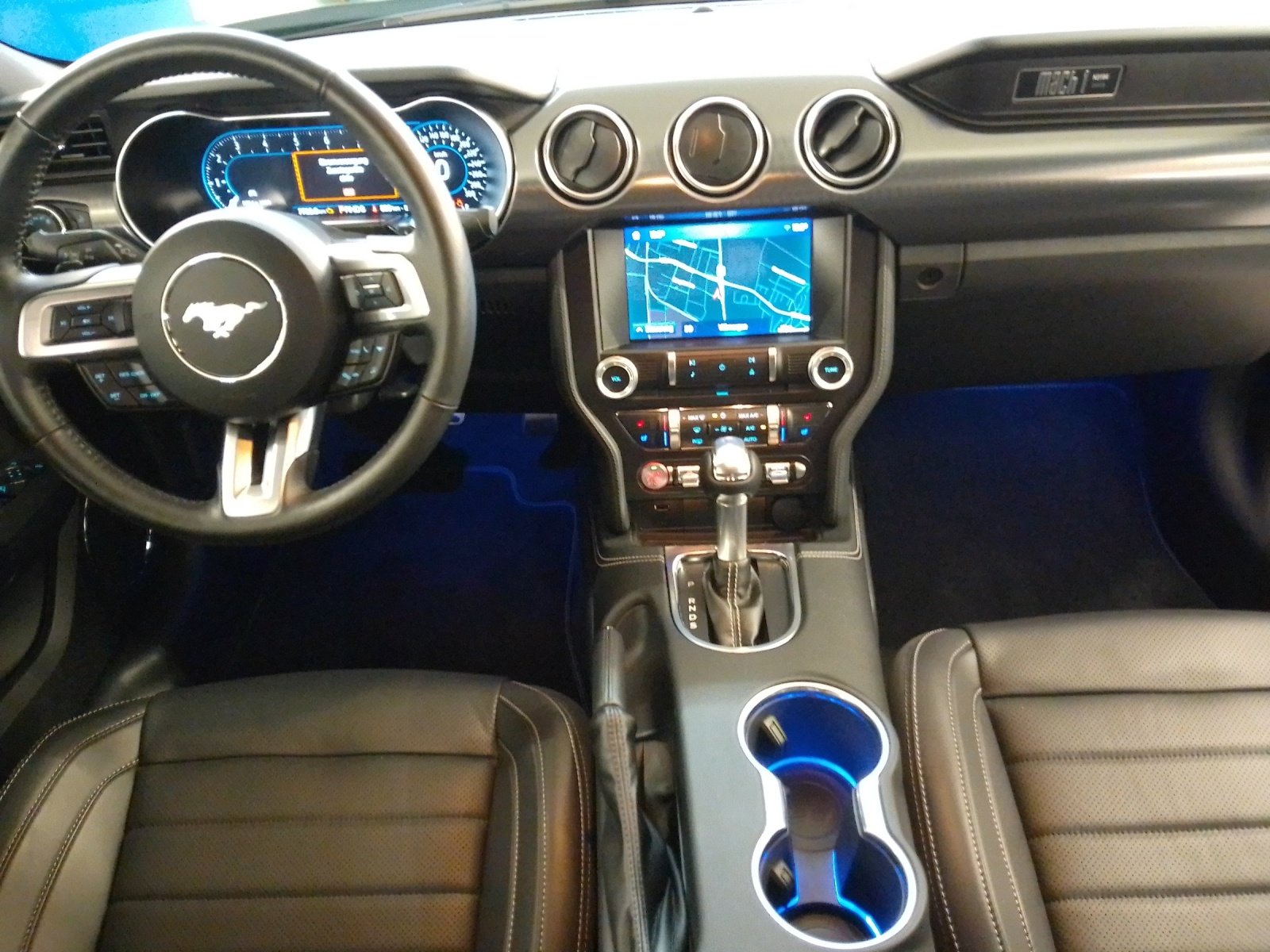 FORD Mustang Coupé 5.0 V8 Mach 1, Benzin, Occasion / Gebraucht, Automatik - 6
