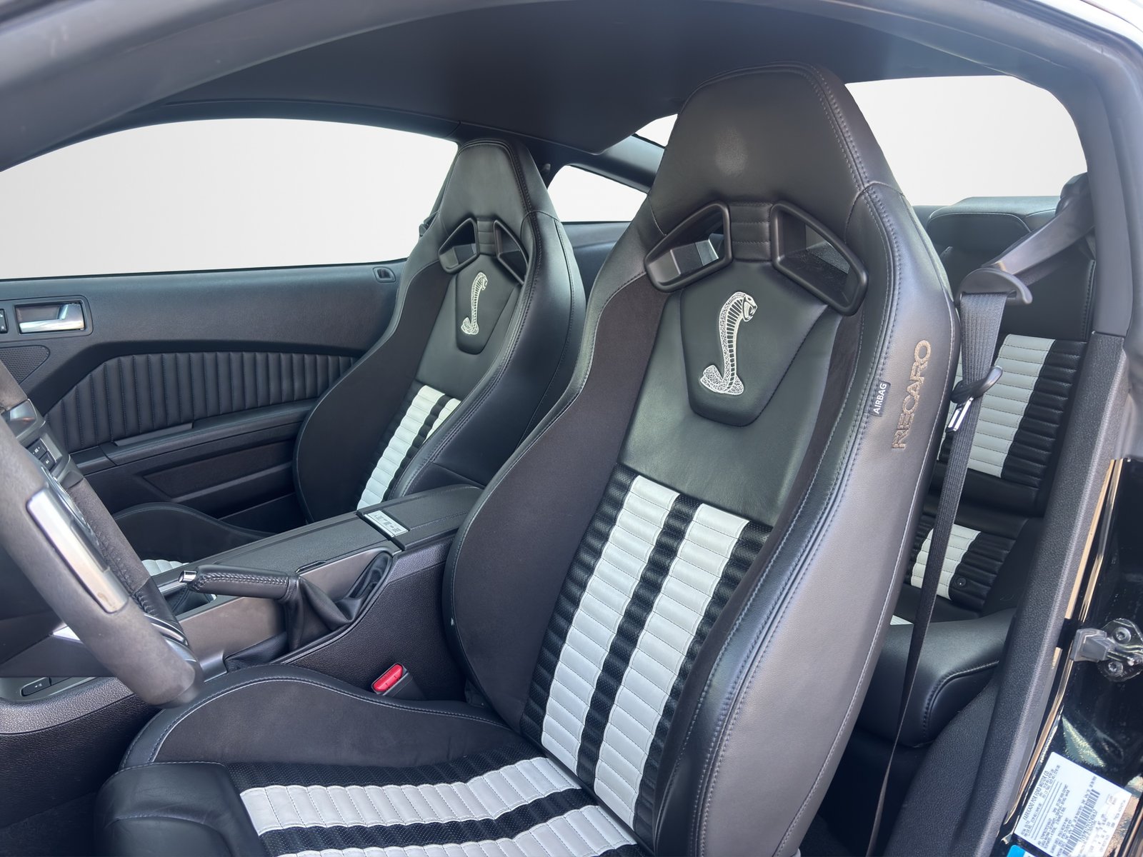 FORD Mustang Shelby GT 500, Benzin, Occasion / Gebraucht, Handschaltung - 6