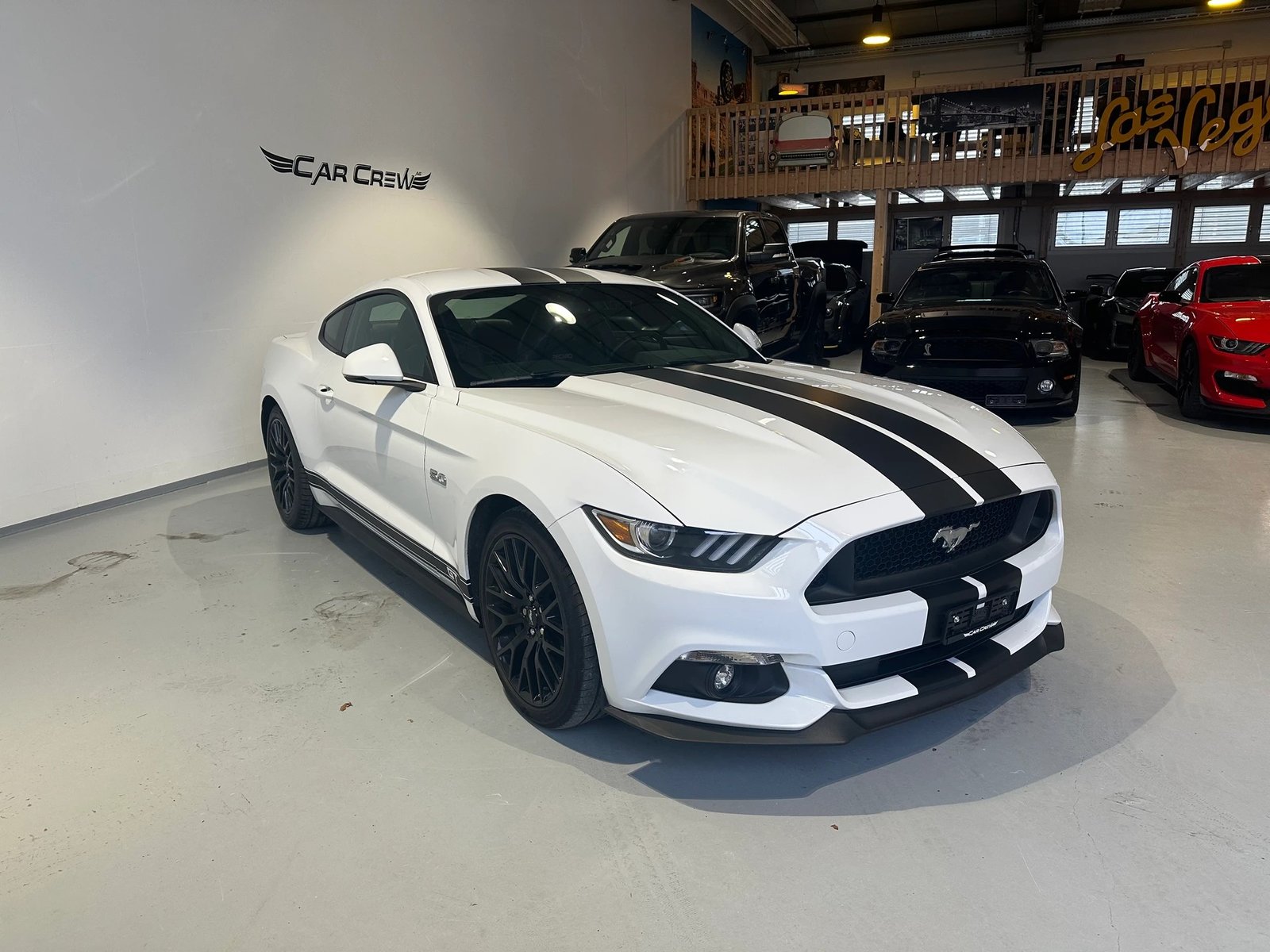 FORD Mustang Fastback 5.0 V8 GT Automat, Petrol, Second hand / Used, Automatic - 3