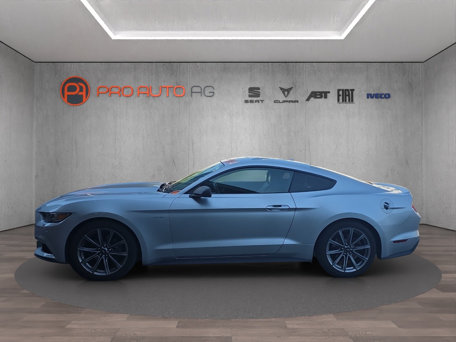 FORD Mustang Fastback 2.3 Automat, Petrol, Second hand / Used, Automatic - 2