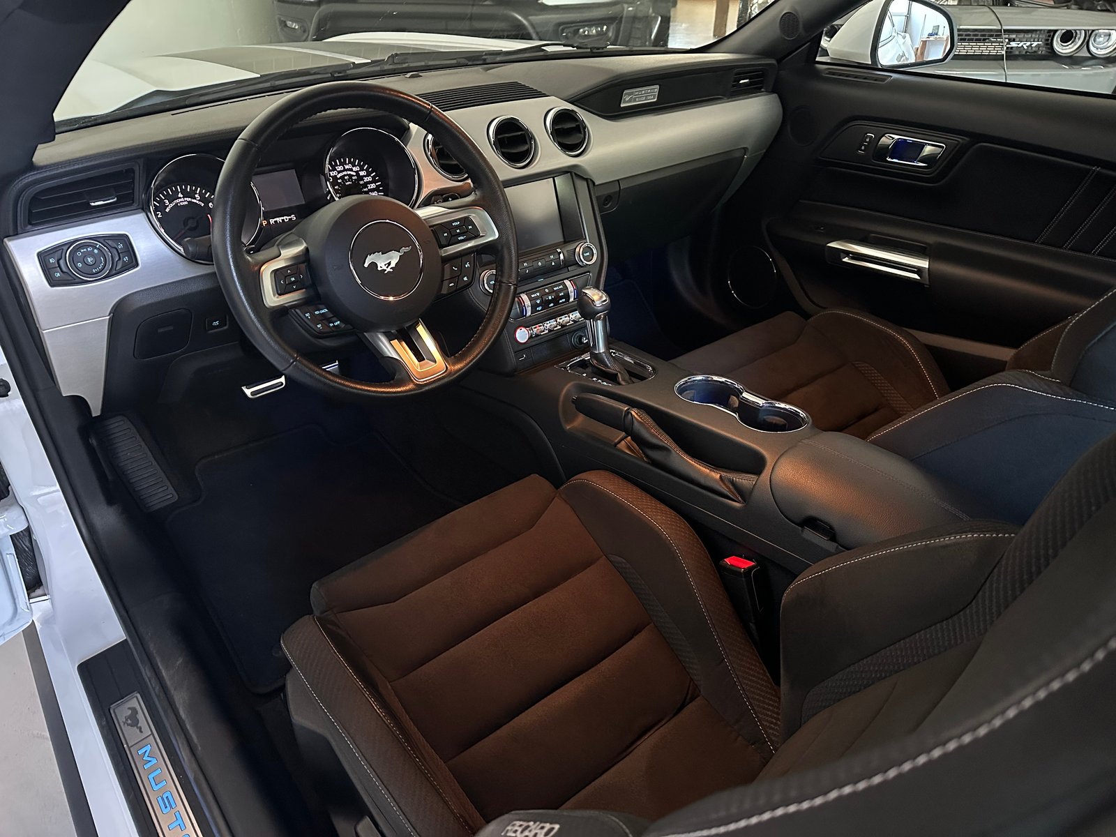 FORD Mustang Fastback 5.0 V8 GT Automat, Essence, Occasion / Utilisé, Automatique - 7