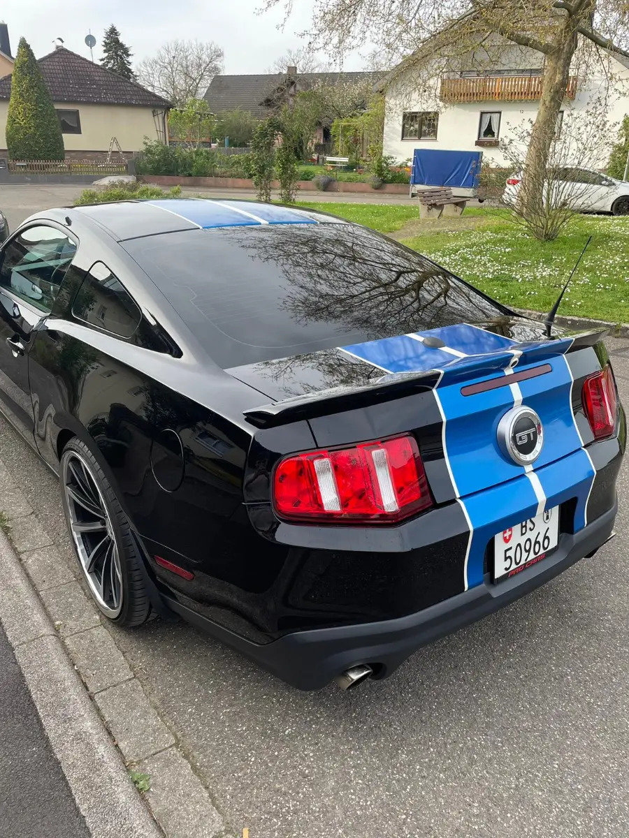 FORD Mustang Coupé 5.0 V8 GT Premium, Petrol, Second hand / Used, Manual - 3