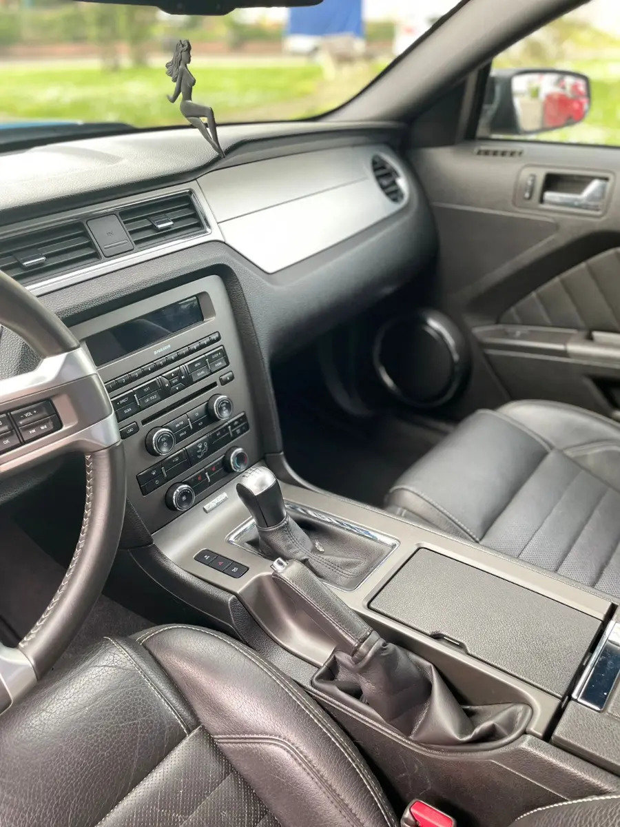 FORD Mustang Coupé 5.0 V8 GT Premium, Petrol, Second hand / Used, Manual - 5