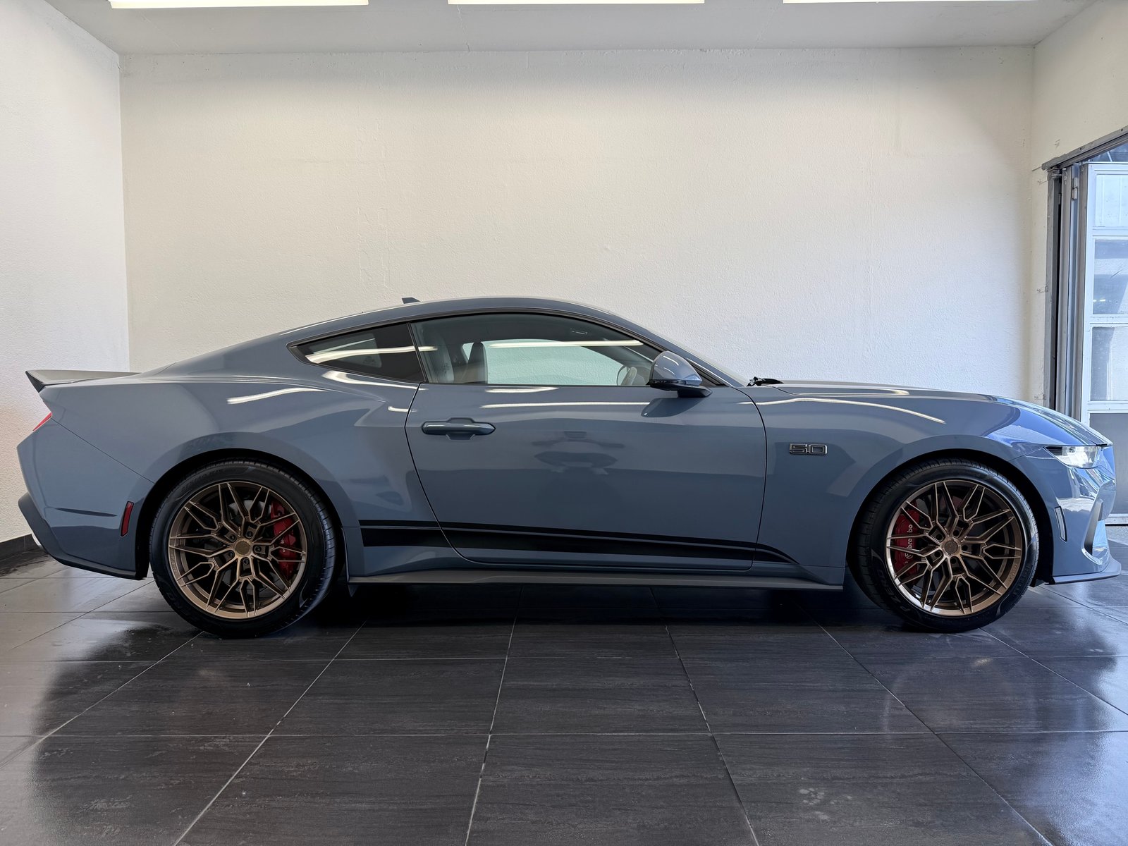 FORD Mustang Fastback 5.0 V8 GT Automat, Essence, Occasion / Utilisé, Automatique - 4
