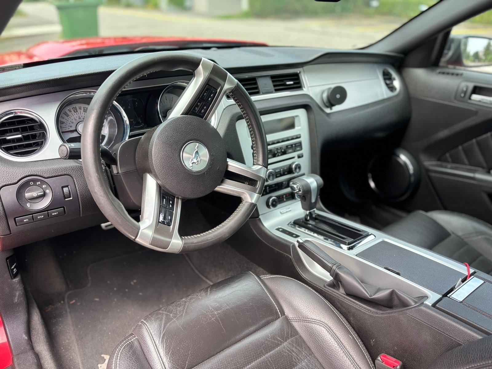 FORD Mustang 3.7 V6, Benzin, Occasion / Gebraucht, Automatik - 4