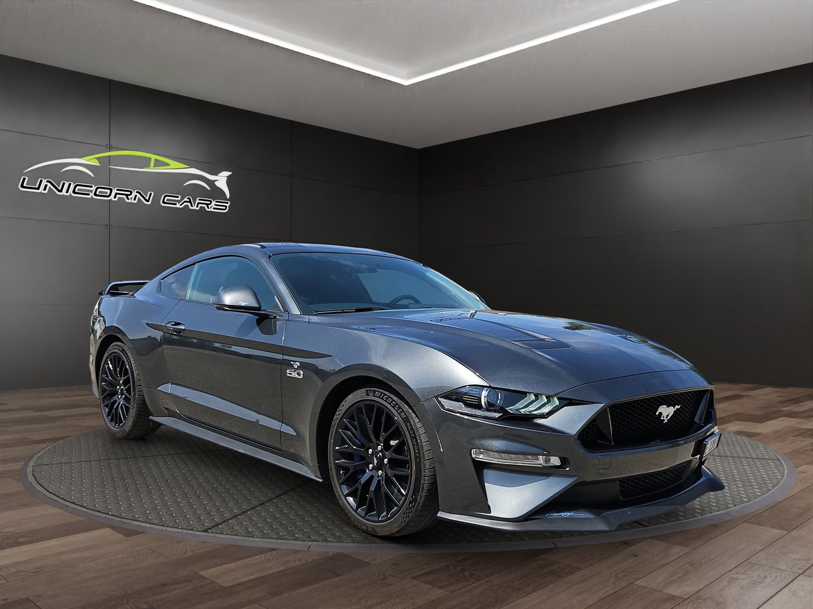 FORD Mustang Fastback 5.0 V8 GT Automat