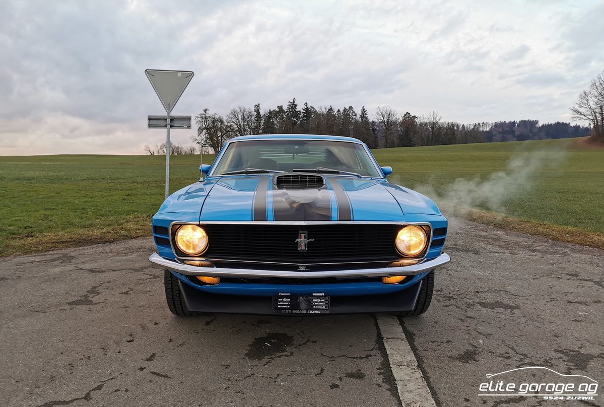 FORD MUSTANG V8, Petrol, Classic, Manual - 3