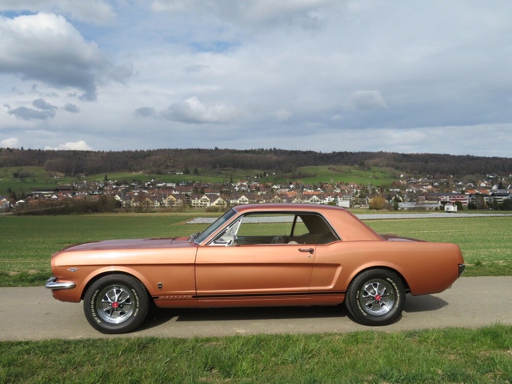 FORD Mustang GT, Petrol, Classic, Manual - 3