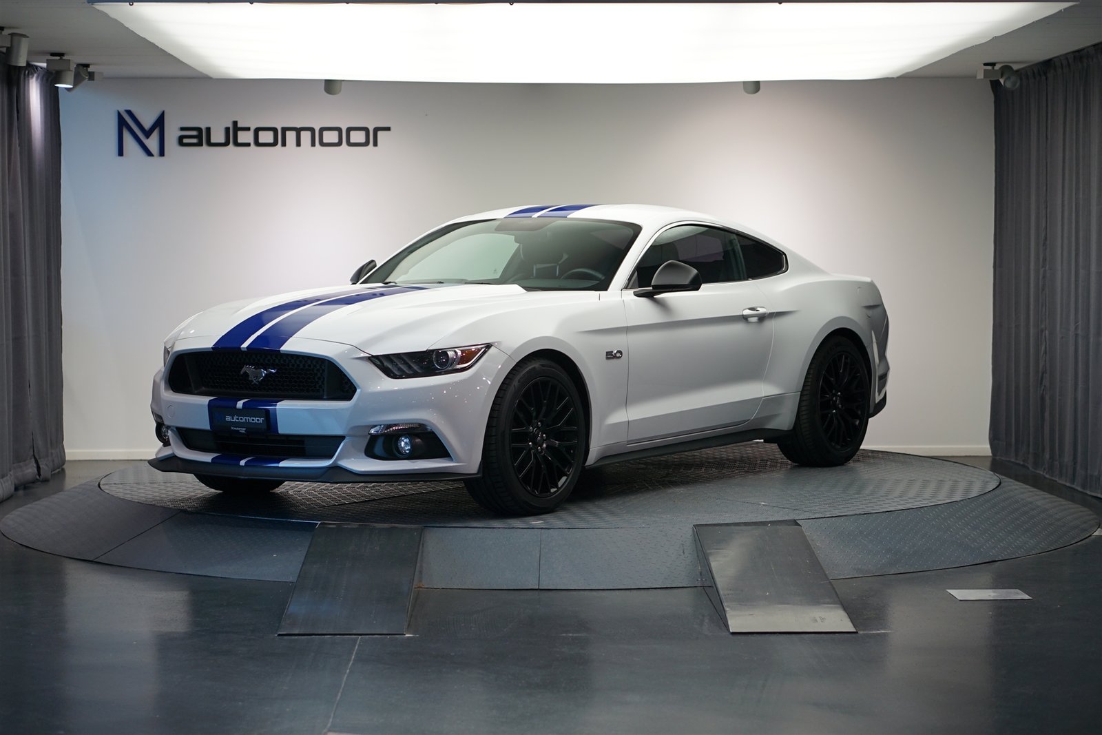 FORD Mustang Fastback 5.0 V8 GT Automat *Remus Sportauspuff* *Nav