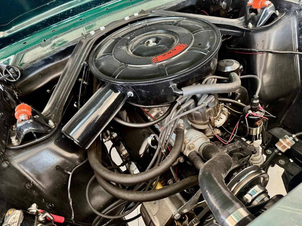 FORD Fastback, Petrol, Classic, Automatic - 7