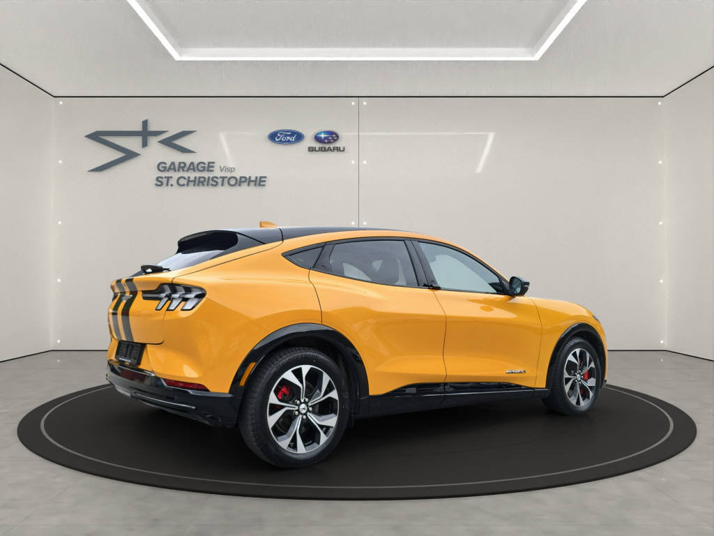 FORD Mustang Mach-E Extended 4x4 99kWh, Elettrica, Occasioni / Usate, Automatico - 4