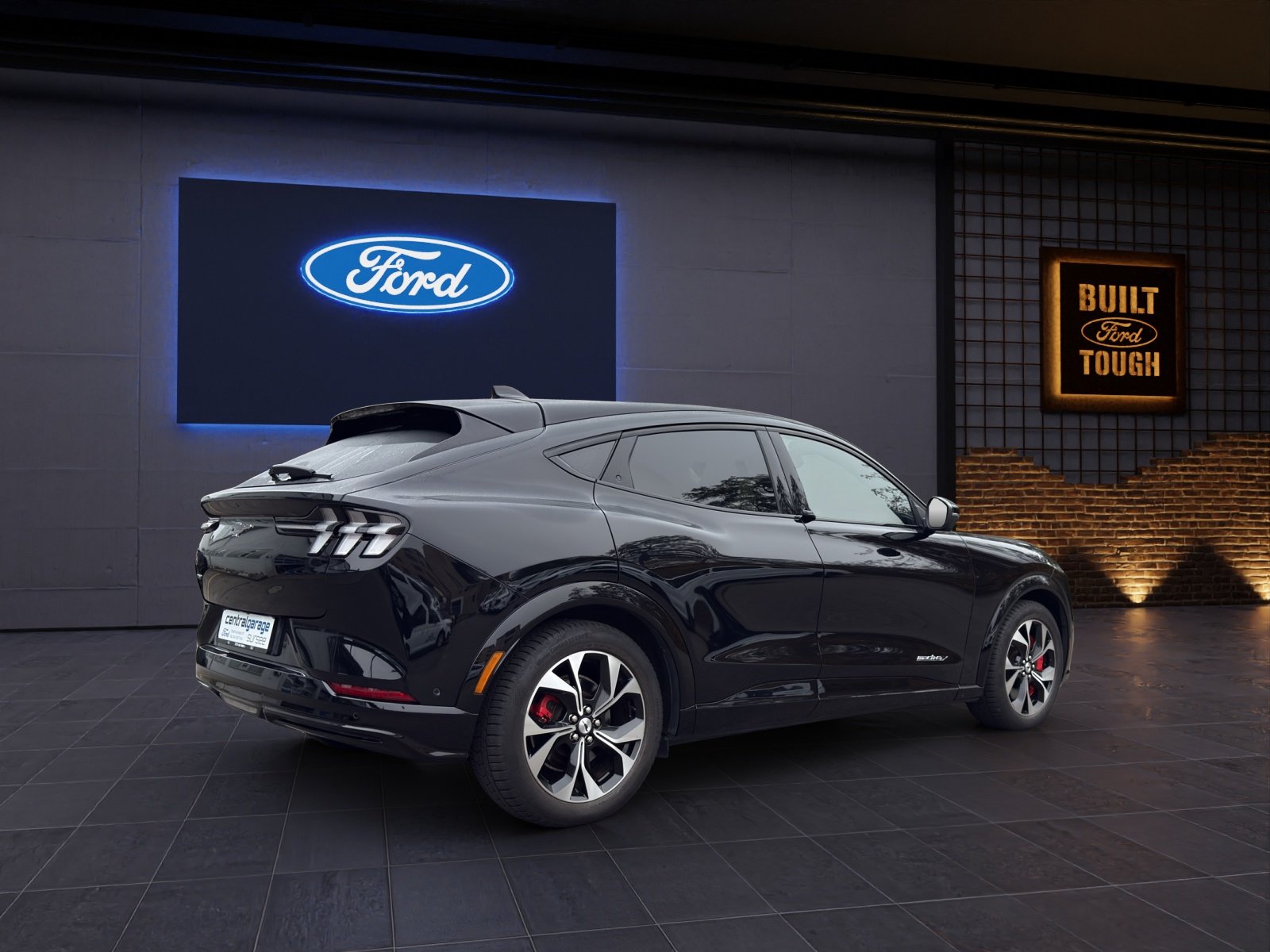 FORD Mustang Mach-E Extended Range 99 kWh 371 PS AWD 4x4 AUTOMAT, Électrique, Occasion / Utilisé, Automatique - 4