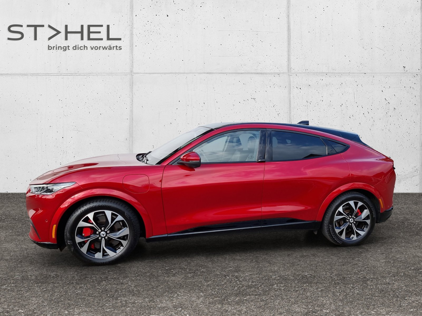 FORD Mustang Mach-E Extended First Edition AWD, Elektro, Occasion / Gebraucht, Automatik - 2
