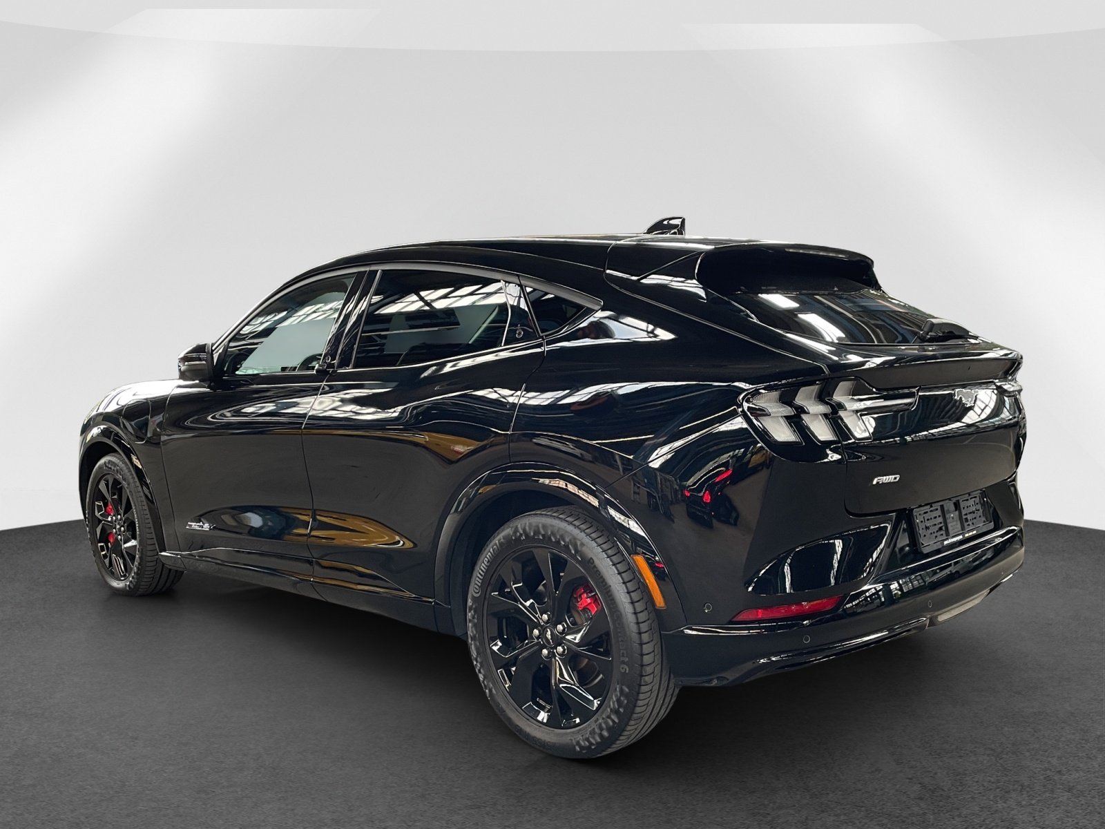 FORD Mustang Mach-E Premium AWD, Elektro, Occasion / Gebraucht, Automatik - 4
