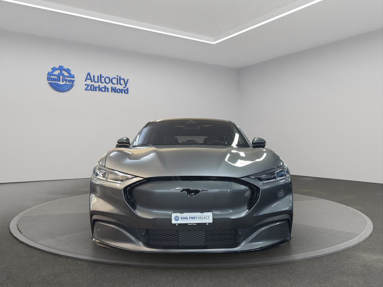 FORD Mustang Mach-E Extended First Edition AWD, Elektro, Occasion / Gebraucht, Automatik - 4