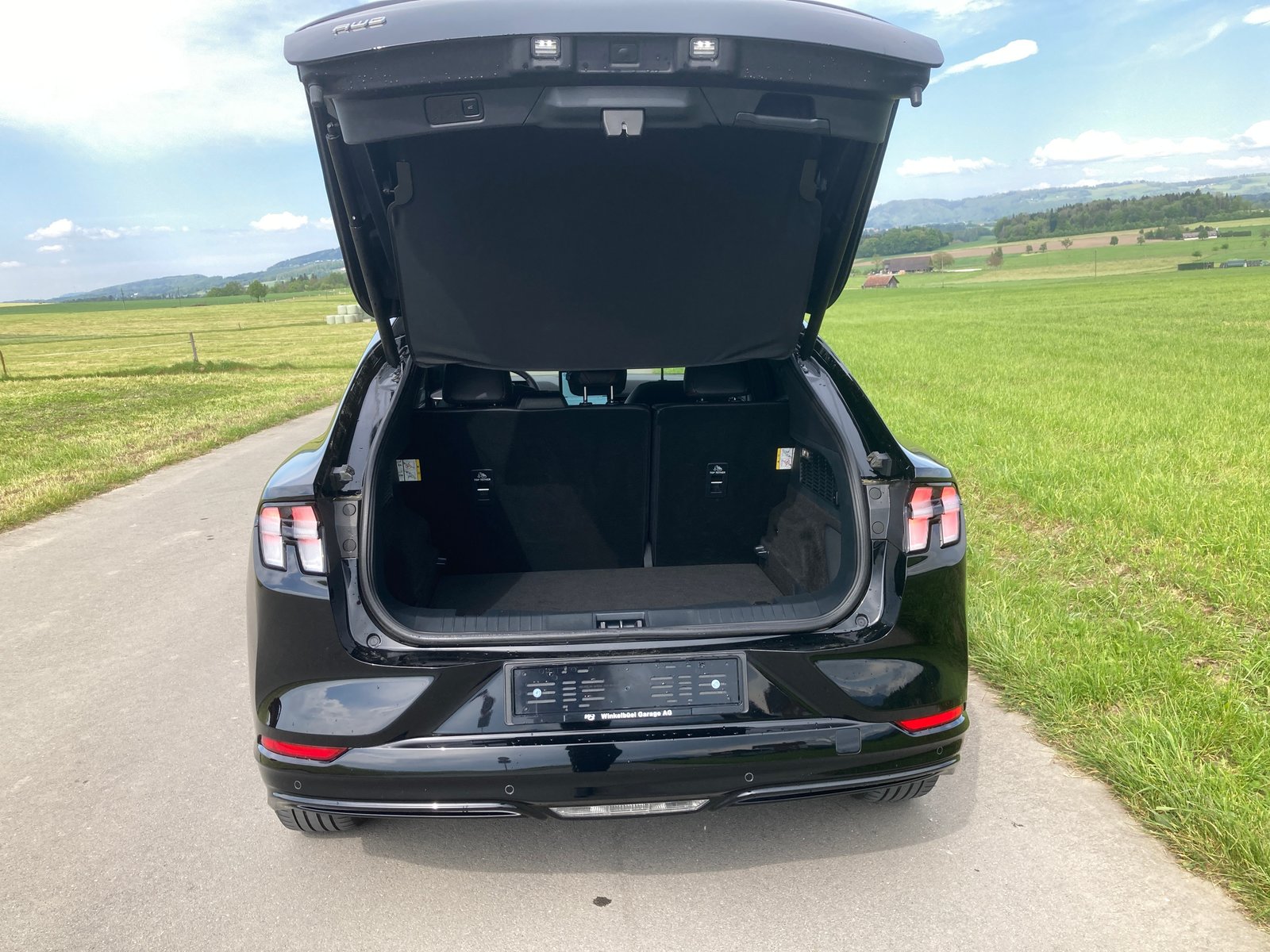 FORD Mustang MACH-E AWD, Électrique, Occasion / Utilisé, Automatique - 6
