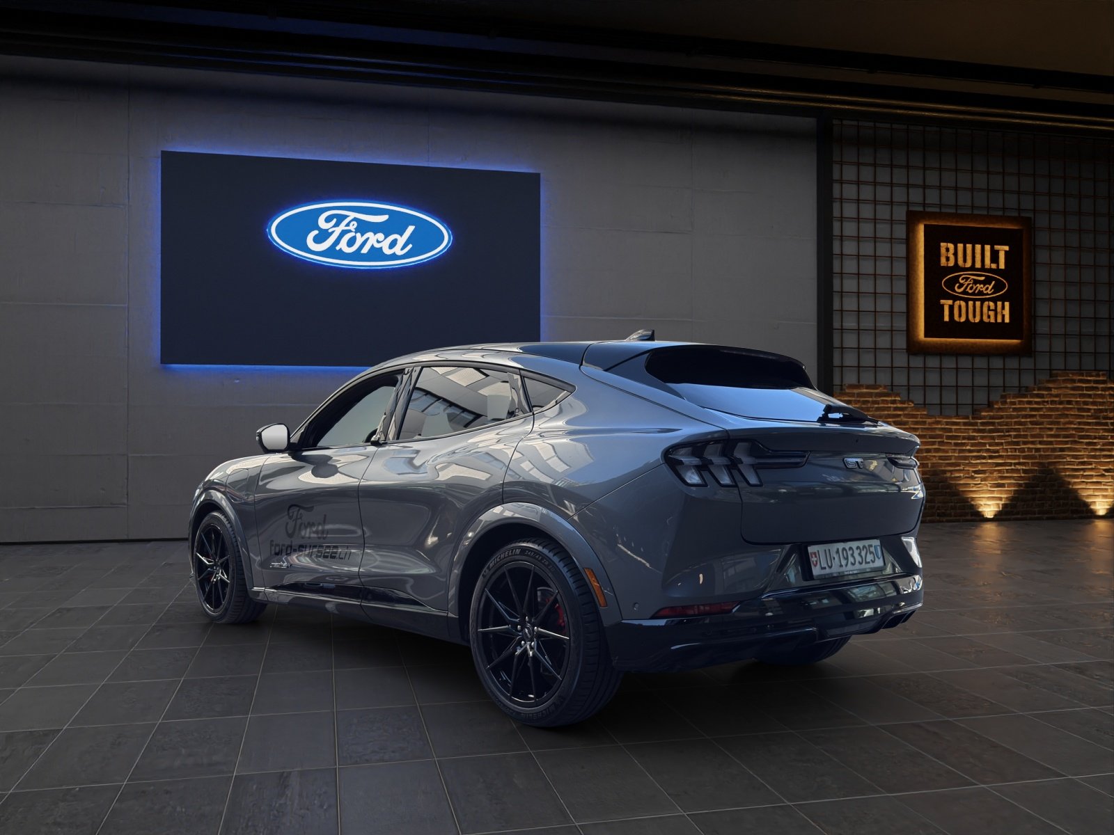 FORD Mustang Mach-E Extended Range 99 kWh 601 PS GT 4x4 AUTOMAT, Elettrica, Occasioni / Usate, Automatico - 3