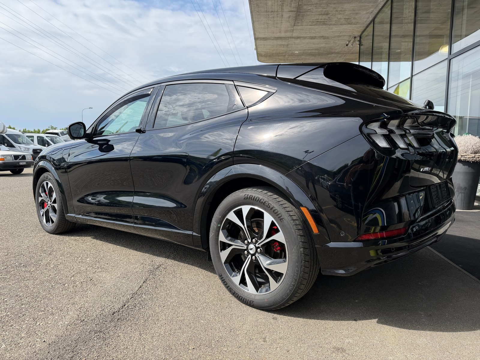 FORD Mustang MACH-E Premium AWD 88 kWh, Elettrica, Occasioni / Usate, Automatico - 5