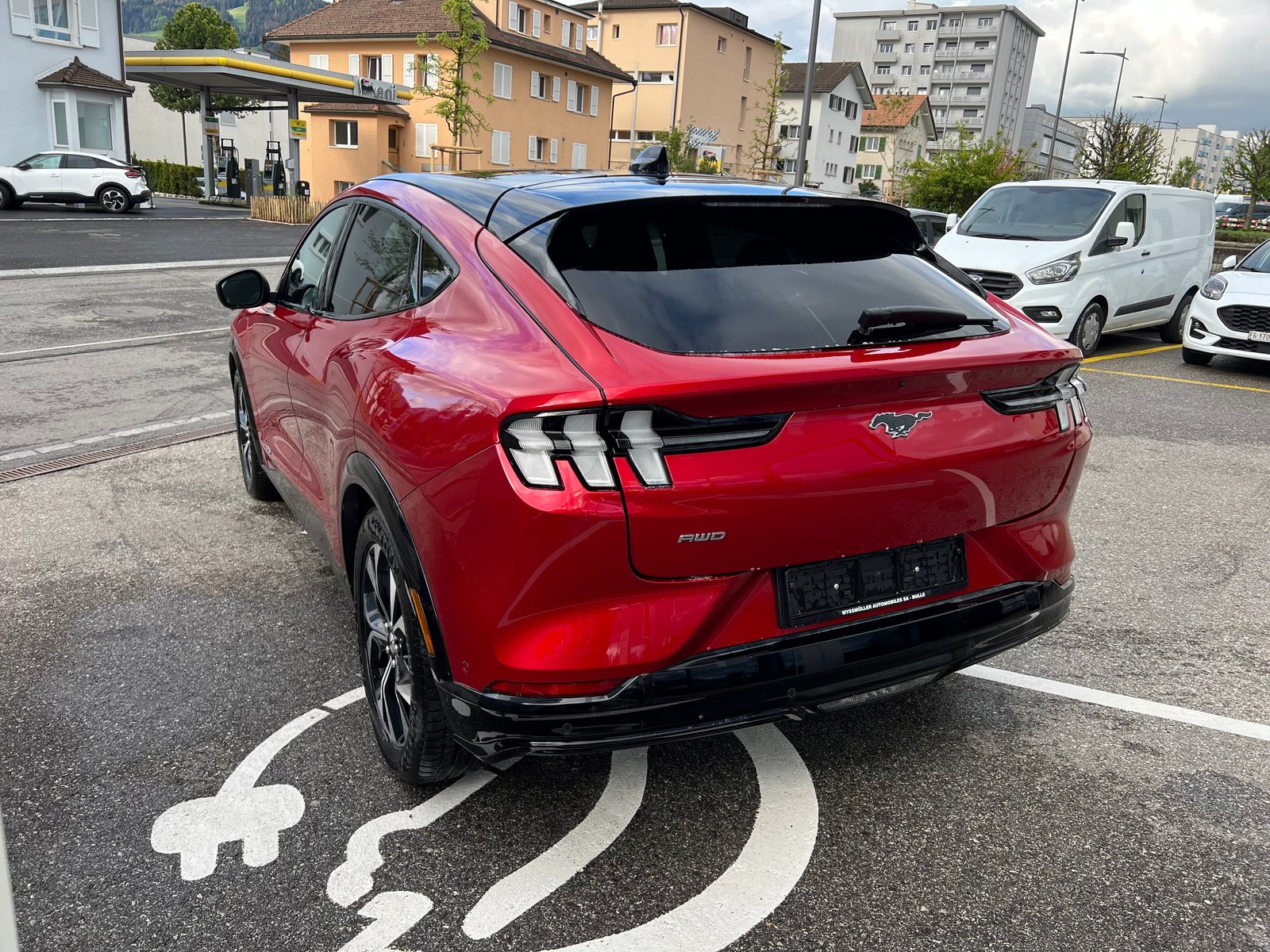 FORD Mustang MACH-E AWD 72.6 kWh, Électrique, Occasion / Utilisé, Automatique - 3
