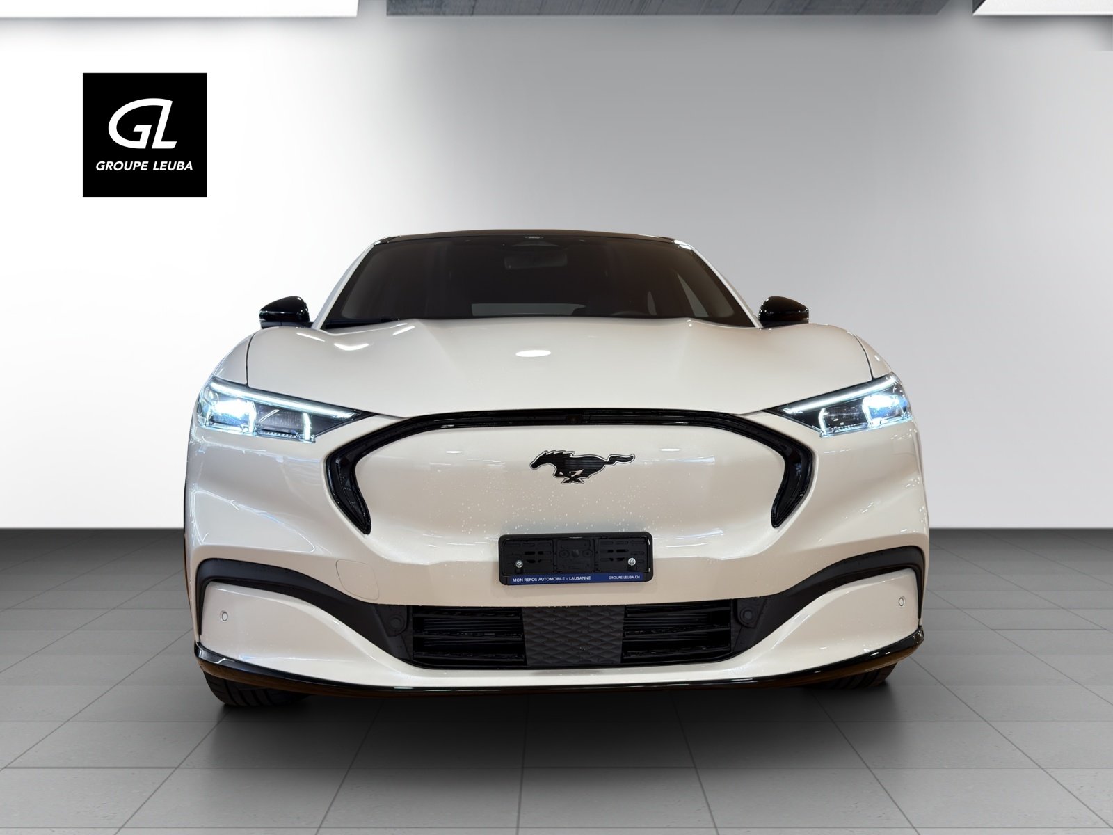 FORD Mustang MACH-E Premium AWD 88 kWh, Elettrica, Occasioni / Usate, Automatico - 2