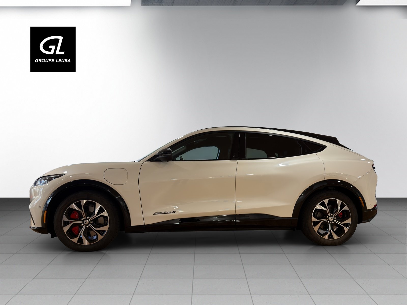 FORD Mustang MACH-E Premium AWD 88 kWh, Elettrica, Occasioni / Usate, Automatico - 3