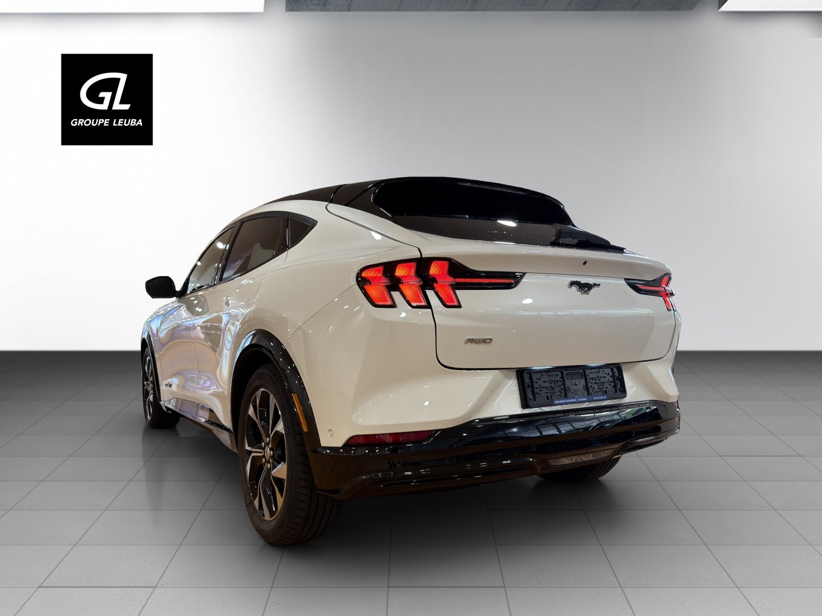 FORD Mustang MACH-E Premium AWD 88 kWh, Elettrica, Occasioni / Usate, Automatico - 4