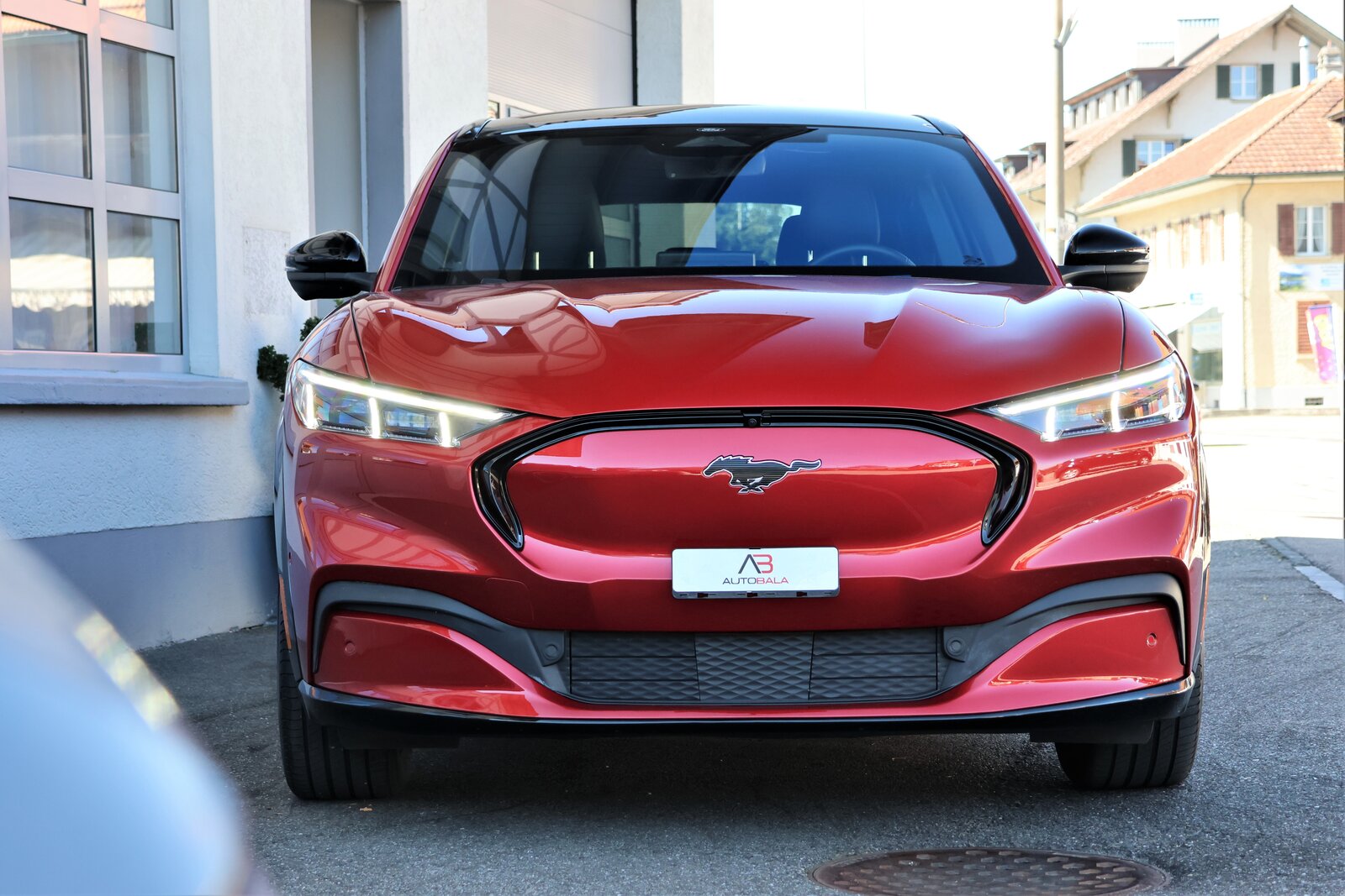 FORD Mustang MACH-E AWD 72.6 kWh, Elektro, Occasion / Gebraucht, Automatik - 2