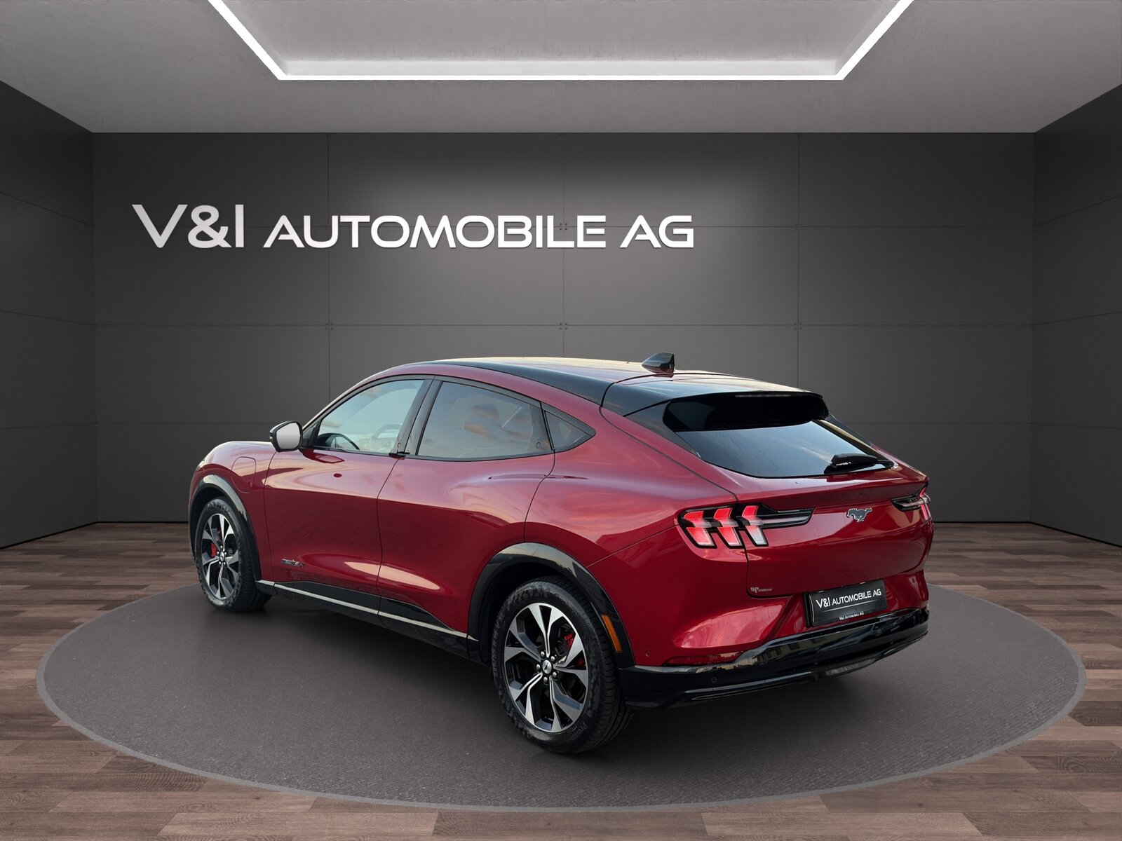 FORD Mustang MACH-E Premium RWD 88 kWh, Electric, Second hand / Used, Automatic - 4