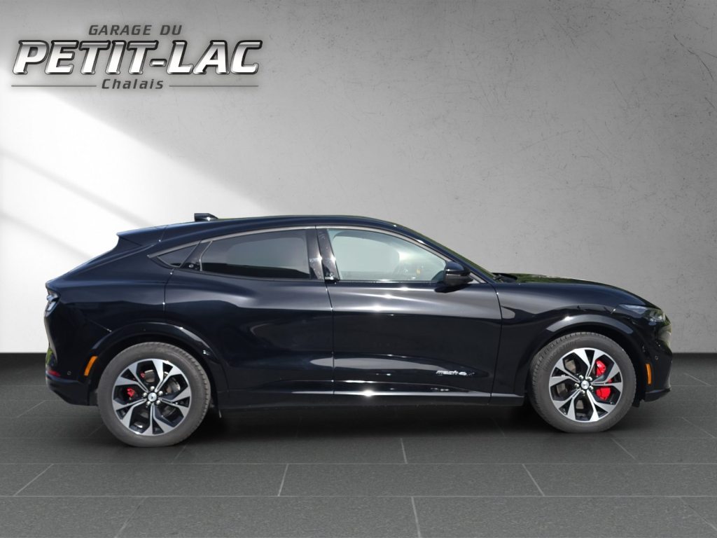 FORD MUSTANG MACH-E Premium AWD, Électrique, Occasion / Utilisé, Automatique - 3