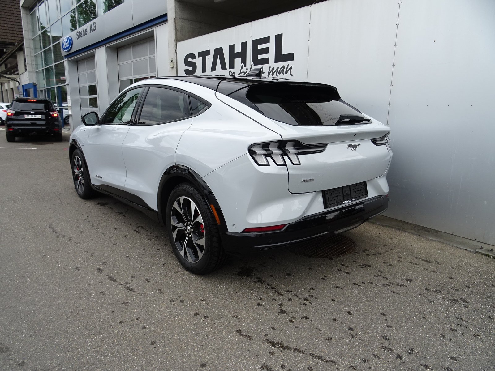 FORD Mustang Mach-E Extended AWD, Elektro, Vorführwagen, Automatik - 3