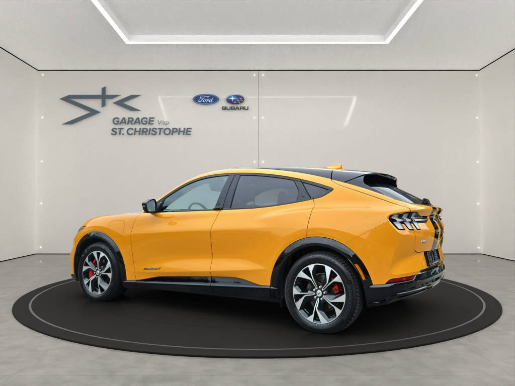 FORD Mustang Mach-E Extended 4x4 99kWh, Elektro, Occasion / Gebraucht, Automat - 3