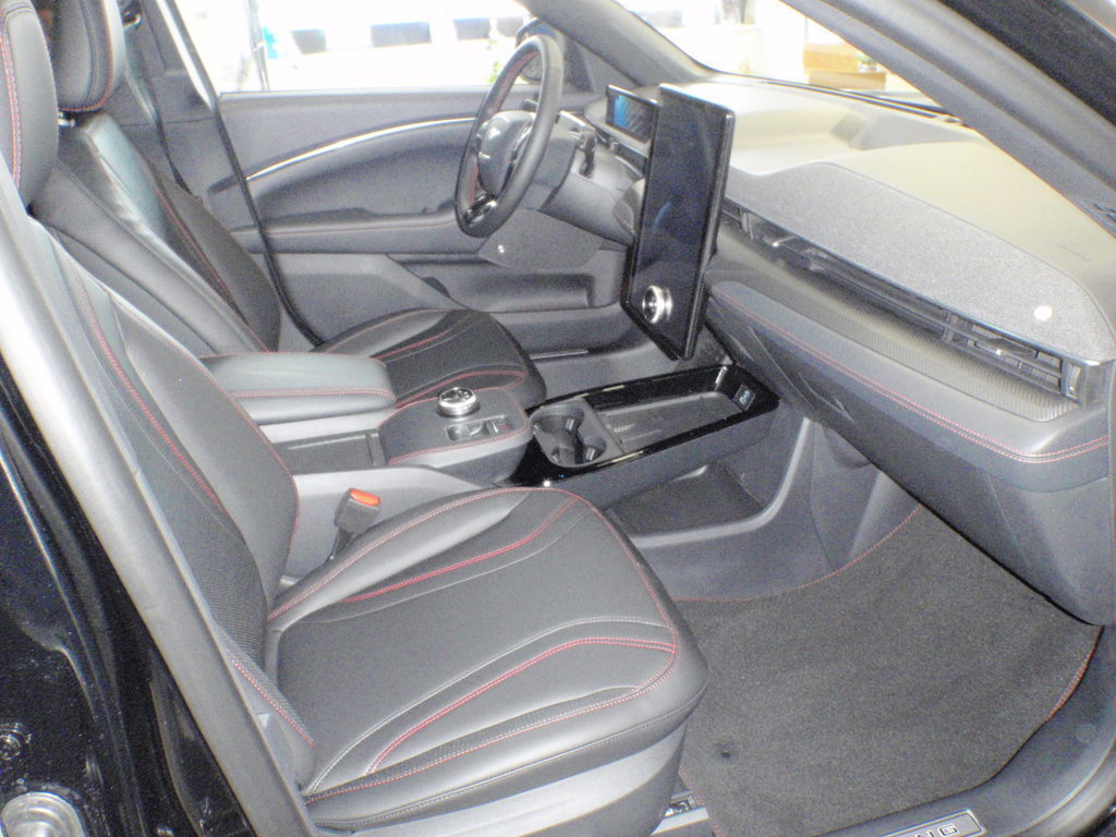 FORD Mustang Mach-E Premium AWD, Elektro, Vorführwagen, Automat - 5