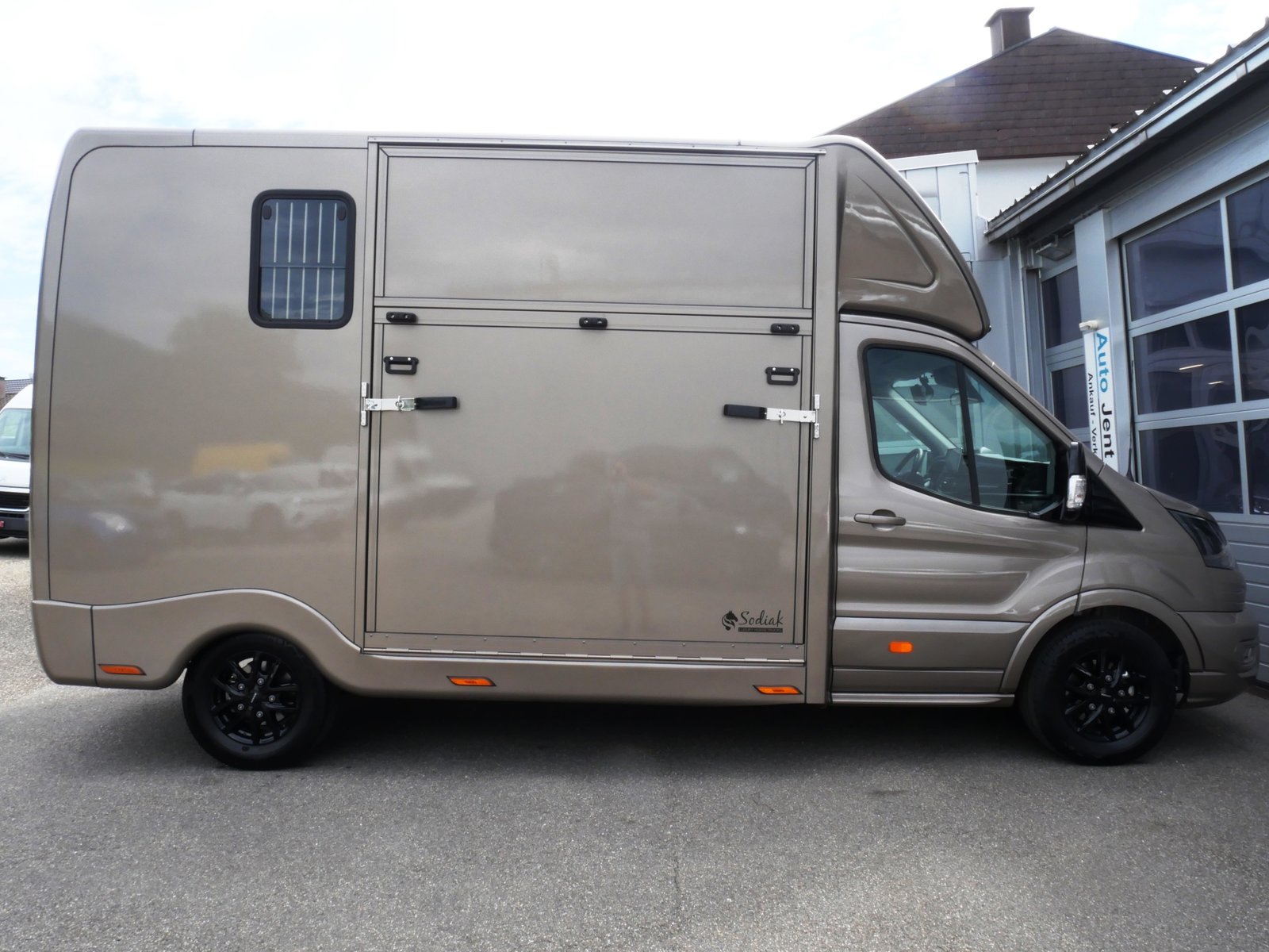 FORD Pferdetransporter Sodiak, Diesel, Vorführwagen, Automatik - 3