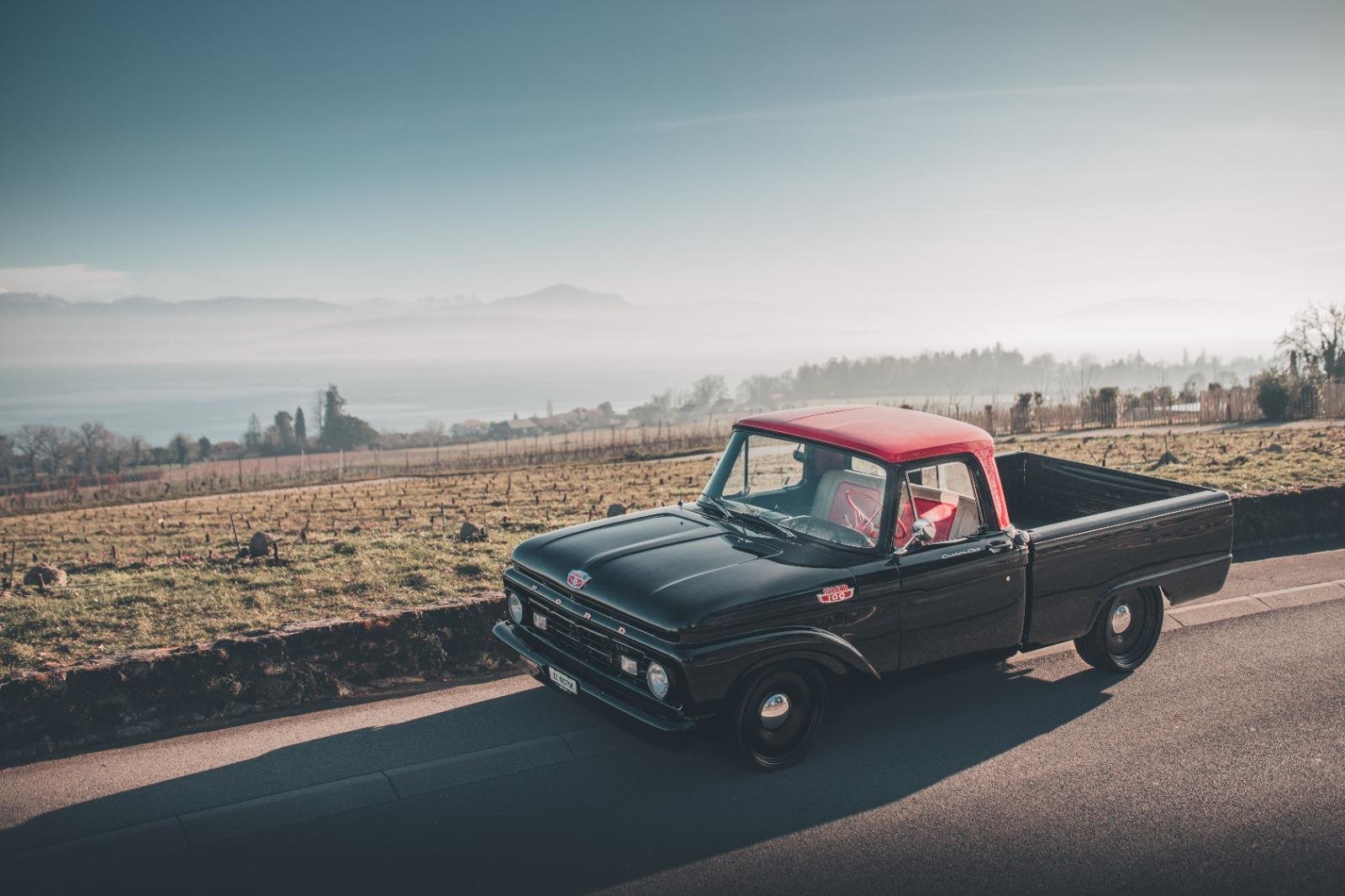 FORD F100
