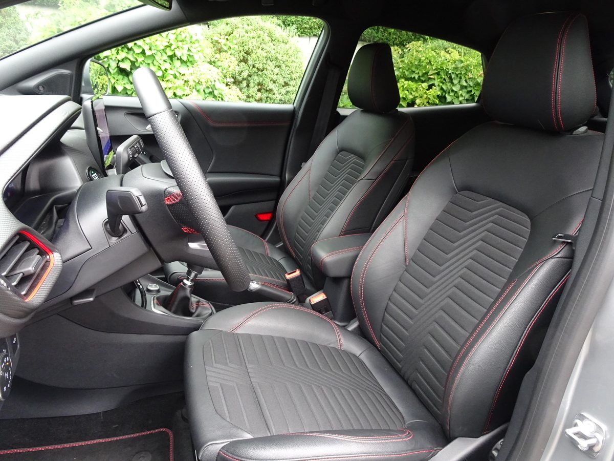 FORD Puma 1.0 EcoB Hybrid 155 ST-Line X, Mild-Hybrid Benzin/Elektro, Occasion / Gebraucht, Handschaltung - 6