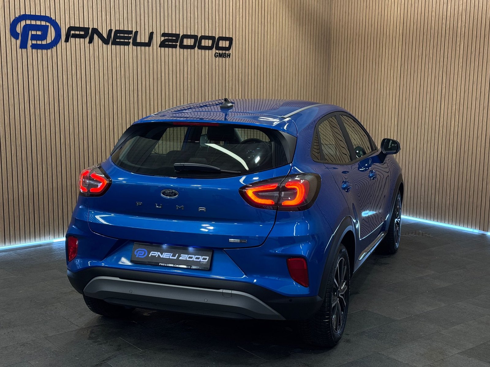 FORD Puma 1.0 MHEV Titanium Automat, Mild-Hybrid Petrol/Electric, Second hand / Used, Automatic - 3