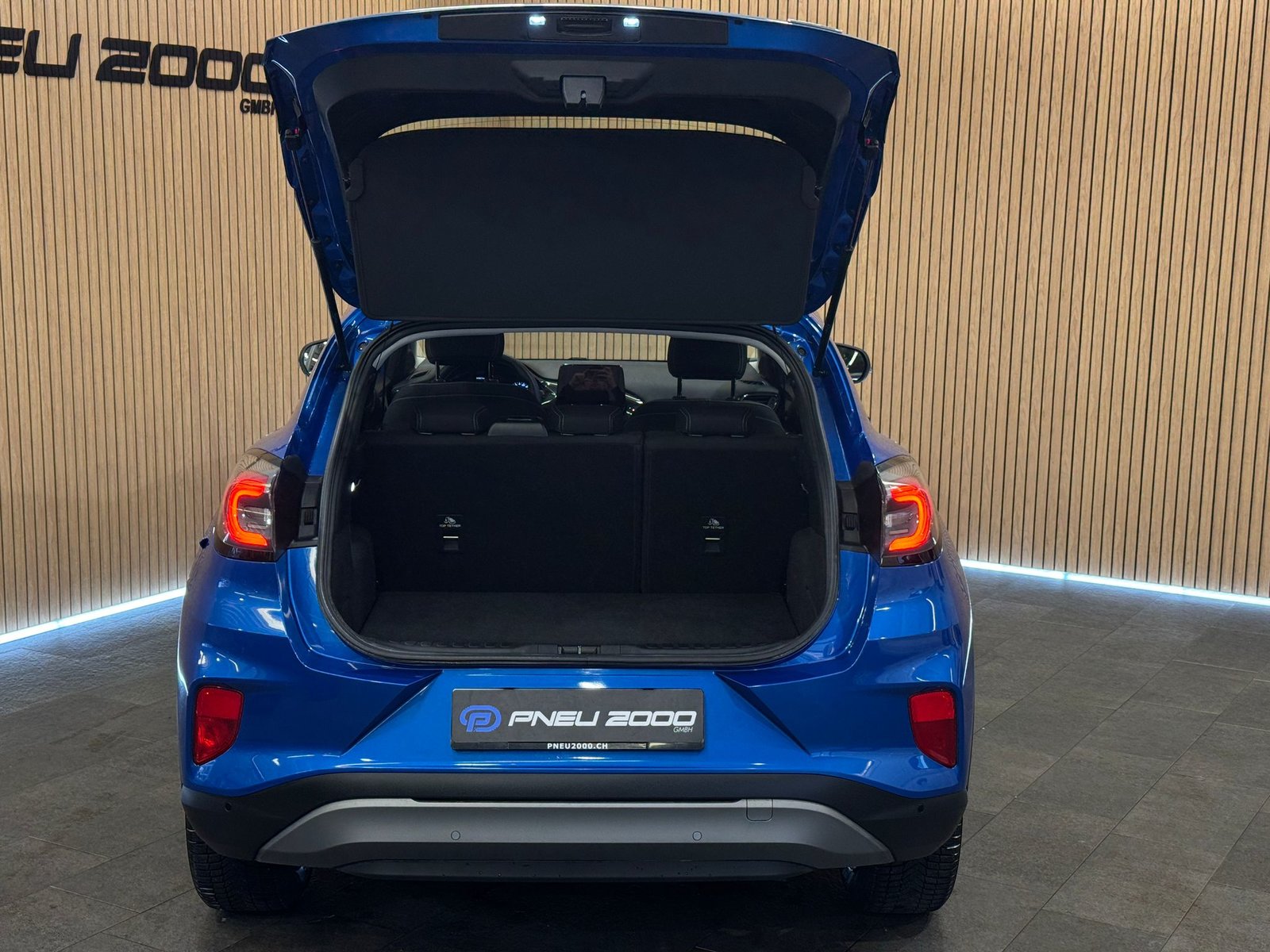 FORD Puma 1.0 MHEV Titanium Automat, Mild-Hybrid Petrol/Electric, Second hand / Used, Automatic - 5
