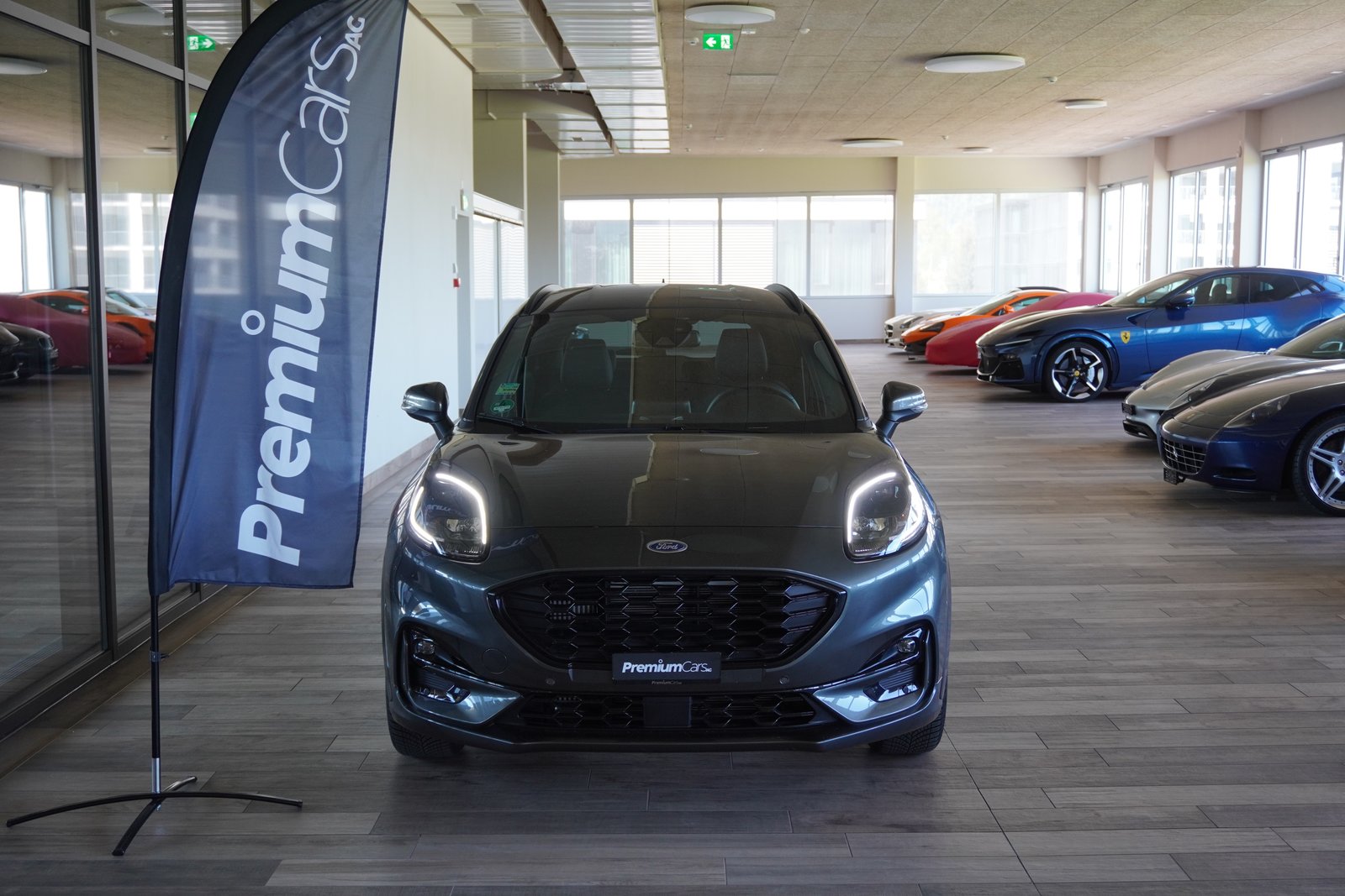 FORD Puma 1.0 MHEV ST-Line X Automat, Mild-Hybrid Petrol/Electric, Second hand / Used, Automatic - 2