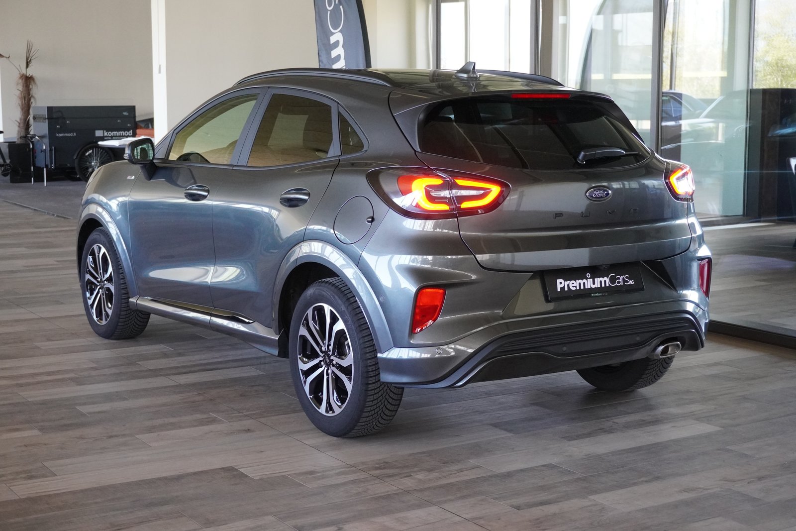 FORD Puma 1.0 MHEV ST-Line X Automat, Mild-Hybrid Petrol/Electric, Second hand / Used, Automatic - 6