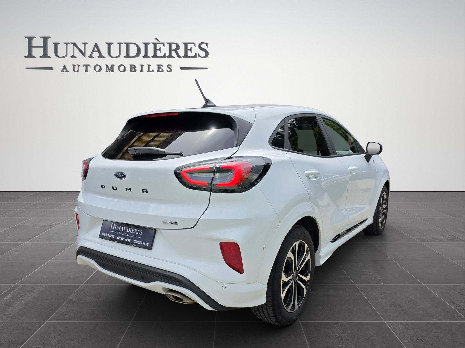 FORD Puma 1.0 MHEV ST-Line Automat, Mild-Hybrid Benzin/Elektro, Occasion / Gebraucht, Automatik - 2