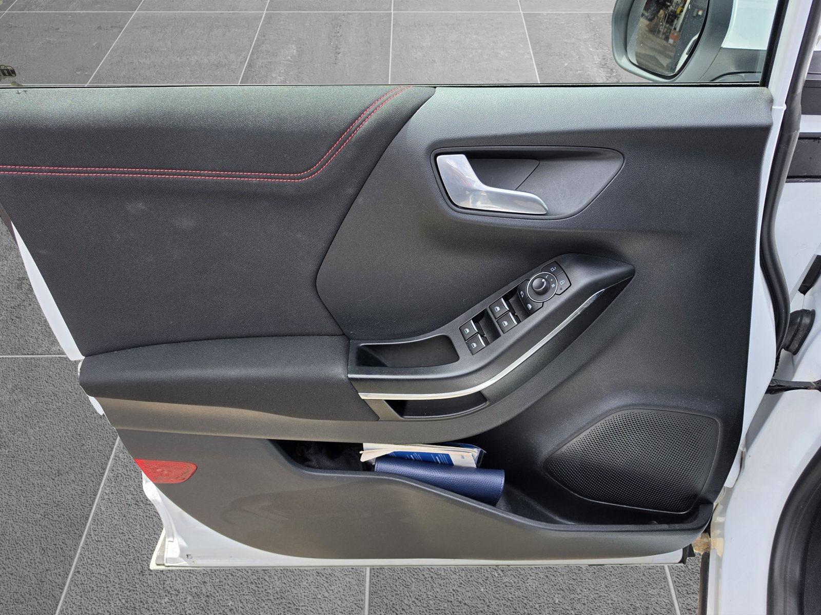 FORD Puma 1.0 MHEV ST-Line Automat, Mild-Hybrid Benzin/Elektro, Occasion / Gebraucht, Automatik - 6